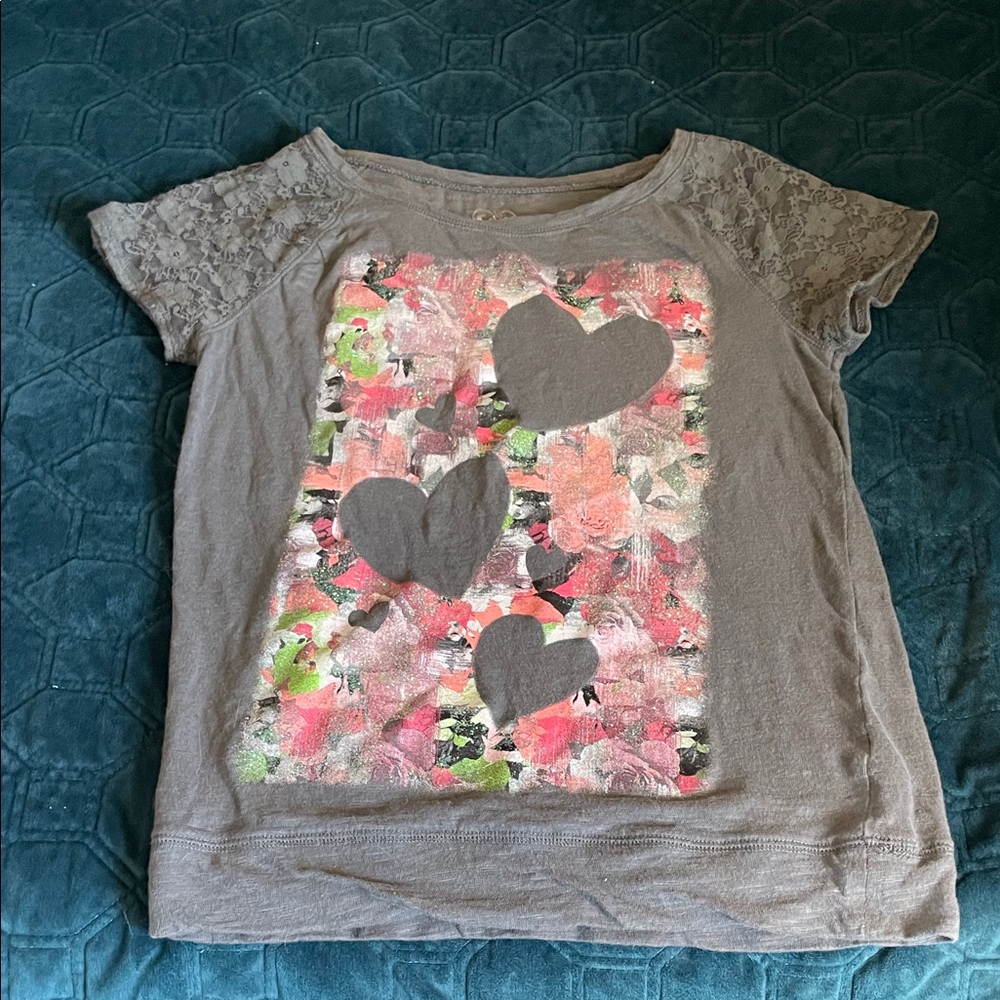 Justice Gray glittery Shirt with lace fingerless gloves